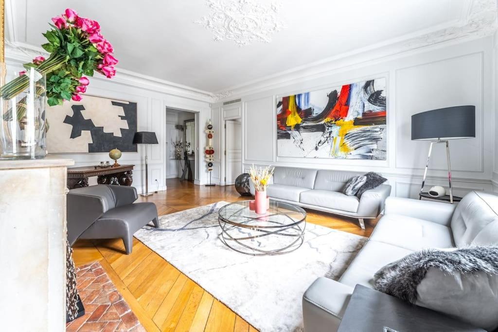 Luxueux Georges V Apartment Paris